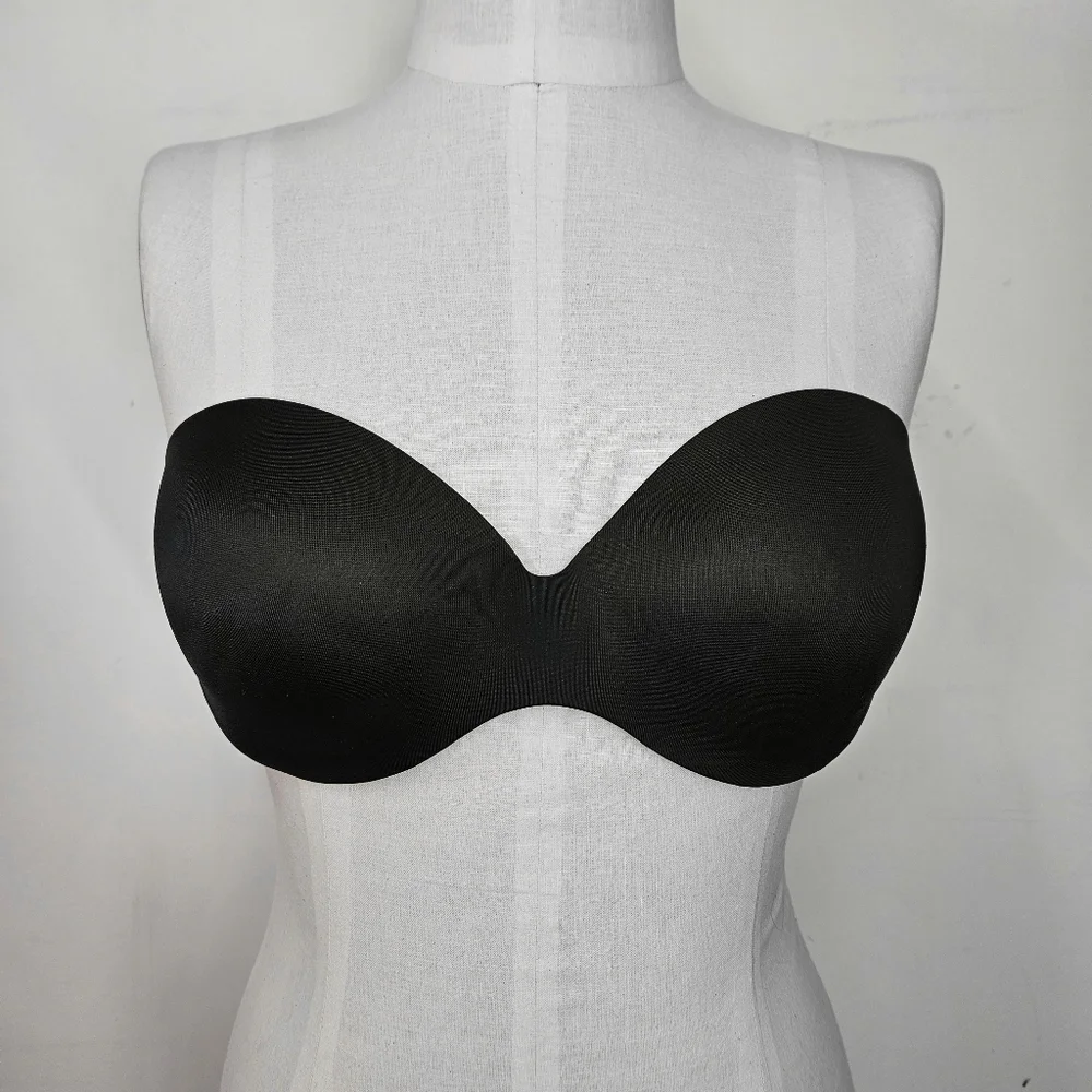 True & Co 36C Bra Strapless Black Seamless Satin Wired Moulded Cups Adjustable